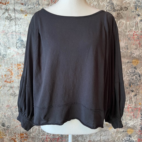 Free People Tops - FREE PEOPLE Oversized Crop (slight) Top with Puffy Bell sleeves.